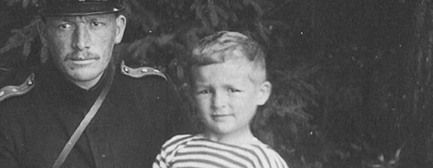 Erich Sutter mit seinem Vater Ulrich Sutter ca. 1914