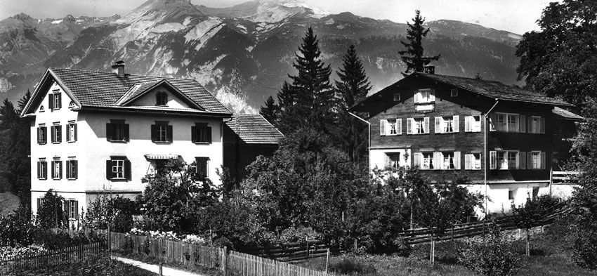 Das Wiesenheim (rechts), 1913 von Ulrich Sutter-Wirth erbaut und ab 1915 Sebastian Sutter-Juons Wohnsitz, Bild ca. 1939 Das Wiesenheim (rechts), 1913 von Ulrich Sutter-Wirth erbaut und ab 1915 Sebastian Sutter-Juons Wohnsitz, Bild ca. 1939