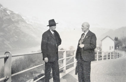 Sebastian und Ulrich Sutter Axenstrasse 1935